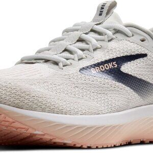 Women's Revel 7 Neutral Running Shoes - Oyster/White/Tropical Peach  Size 8